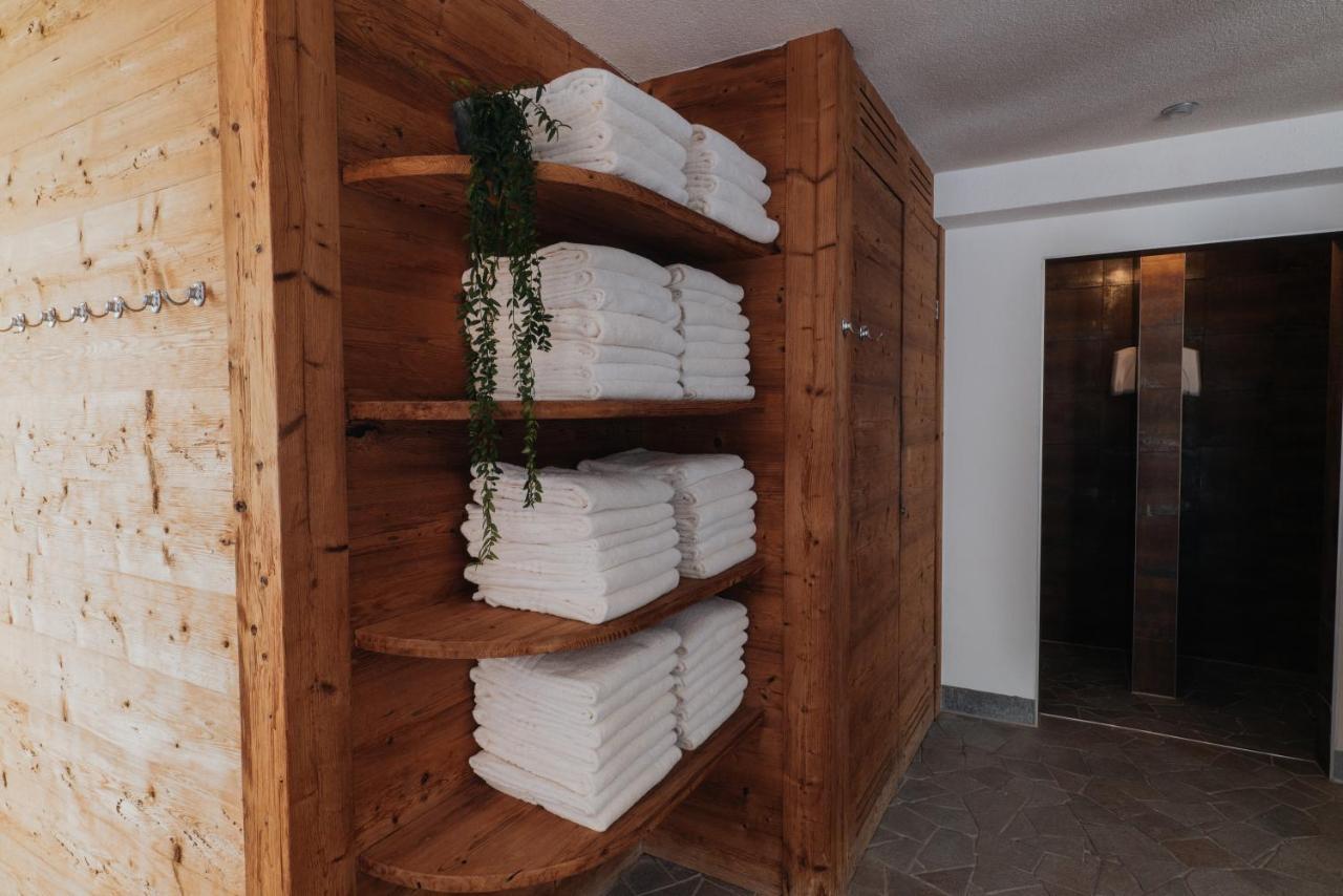 סאס פה Wellnesshotel Schweizerhof מראה חיצוני תמונה
