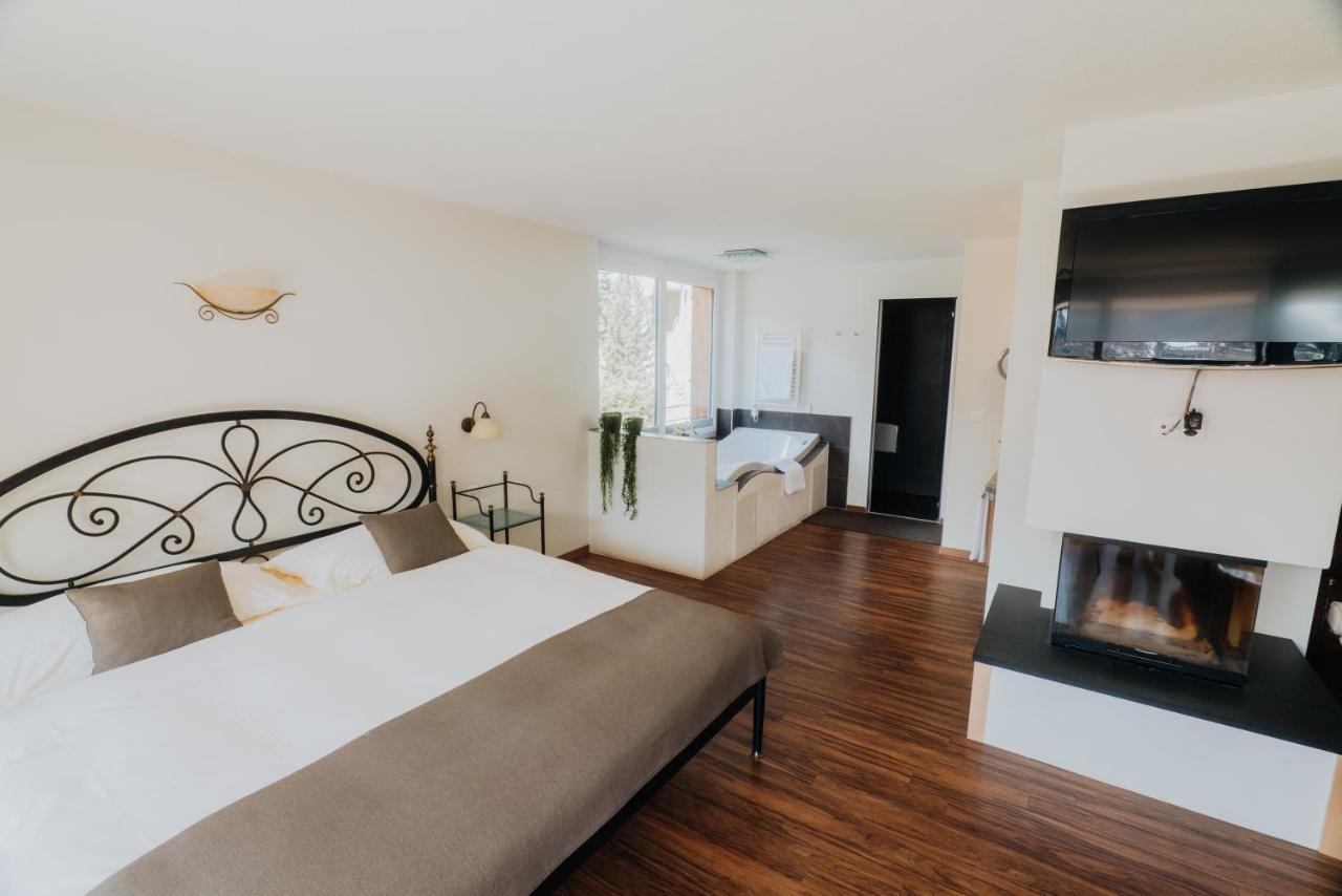 סאס פה Wellnesshotel Schweizerhof מראה חיצוני תמונה