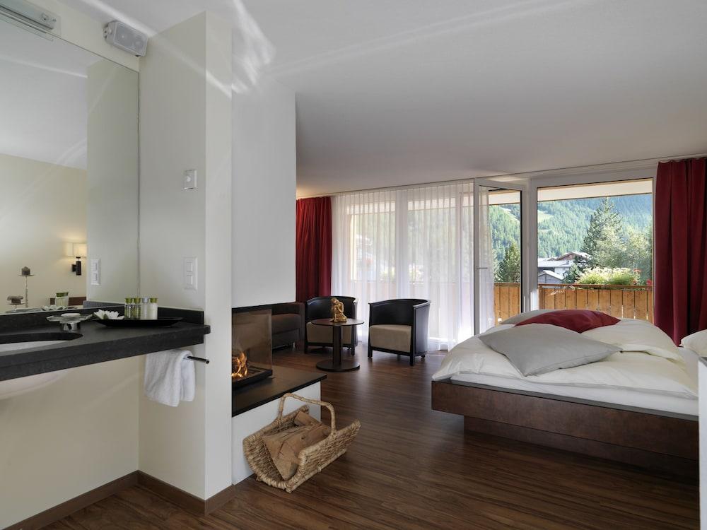 סאס פה Wellnesshotel Schweizerhof מראה חיצוני תמונה