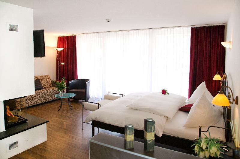 סאס פה Wellnesshotel Schweizerhof מראה חיצוני תמונה